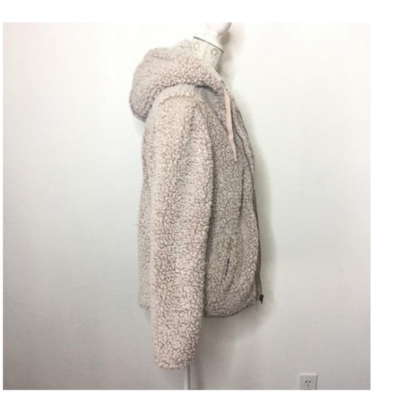 Thread & Supply oversized Wubby full zip jacket w/hood. Pink size Large - Picture 6 of 10